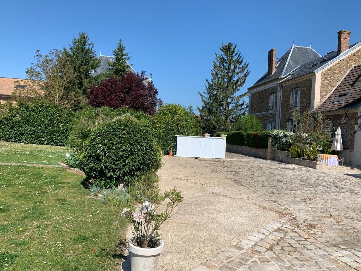 Bed and Breakfast Ferme d'Auxonnettes à Saint-Fargeau-Ponthierry Extérieur photo